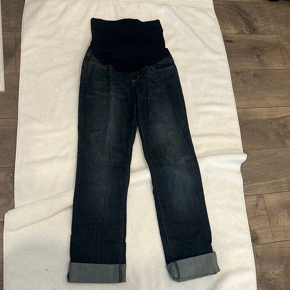 Liz Lange Maternity jeans (4) pockets in front and back, rolled up hem,